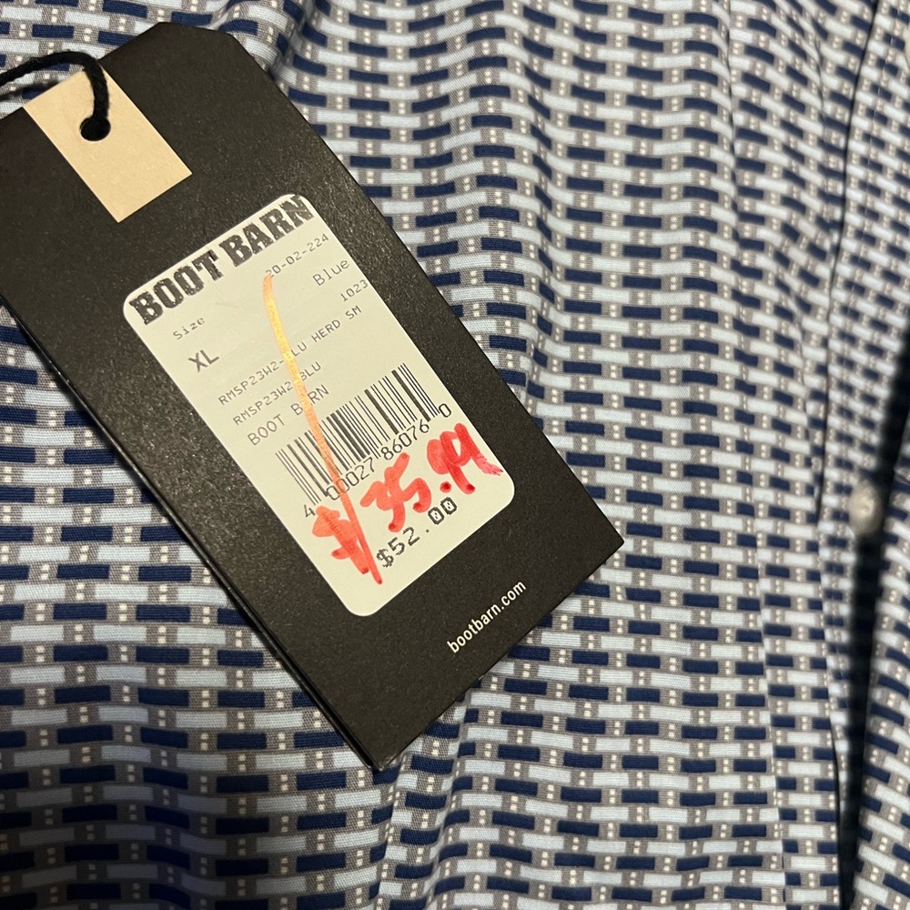 Blue Patterned Short Sleeve Button Down Shirt - Picture 5 of 6